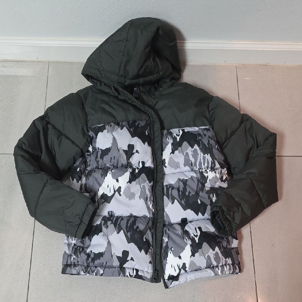 Old Navy Kids Camo Puffer Jacket
